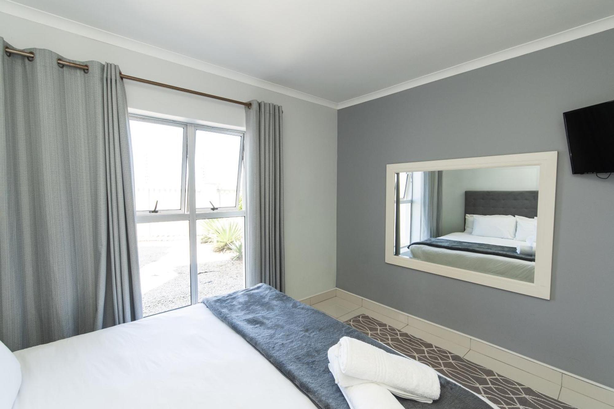 Summerseas Beach Living Port Elizabeth Esterno foto